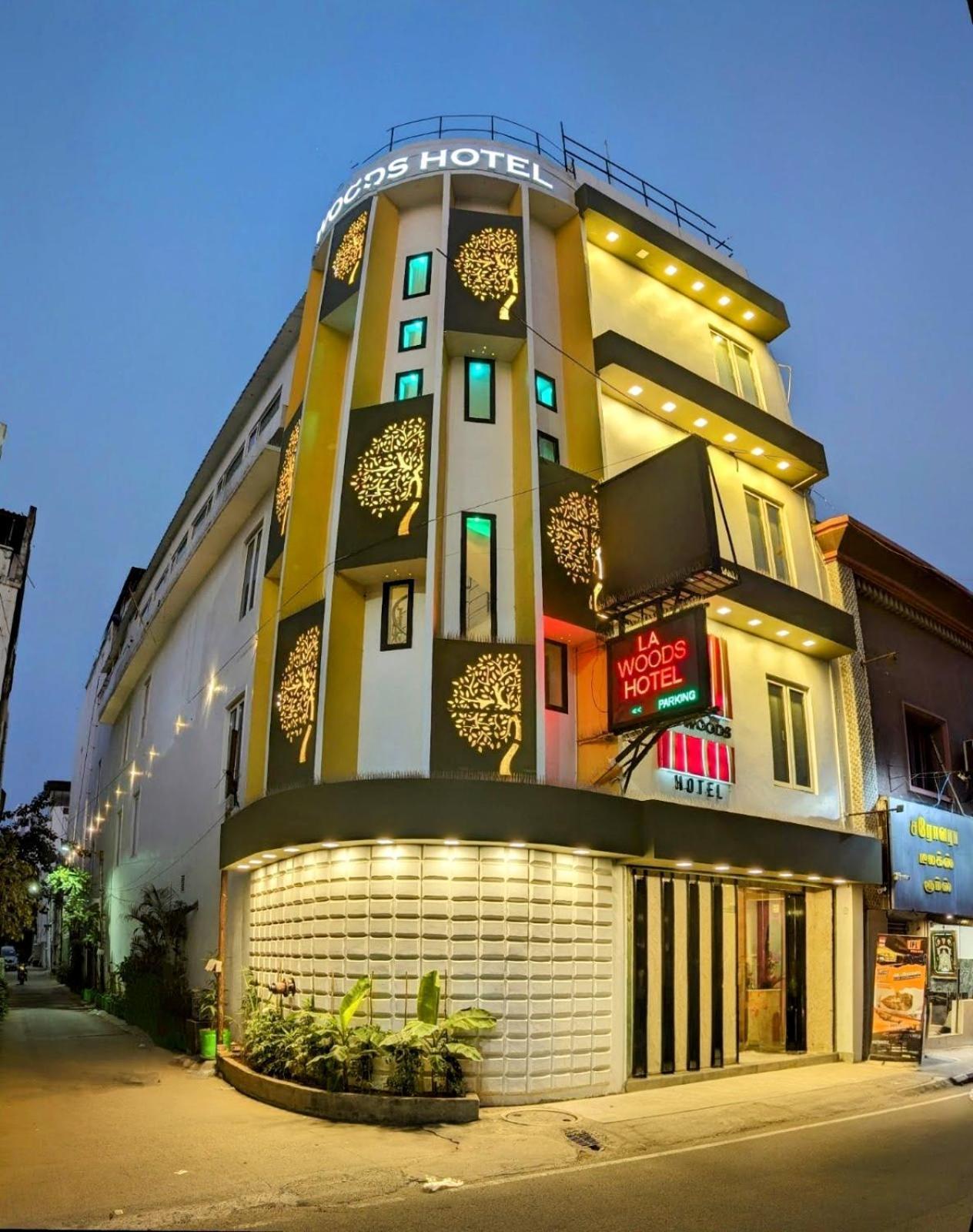 La Woods Hotel Chennai Extérieur photo