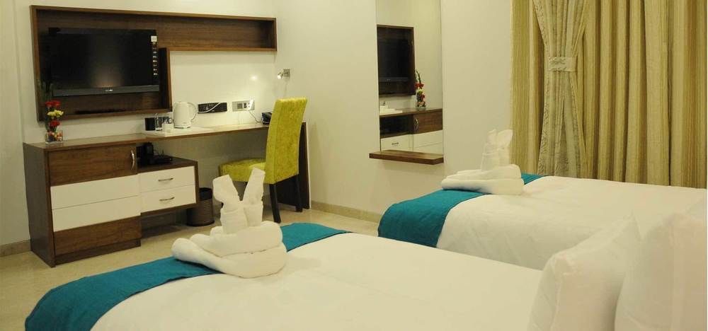 La Woods Hotel Chennai Extérieur photo