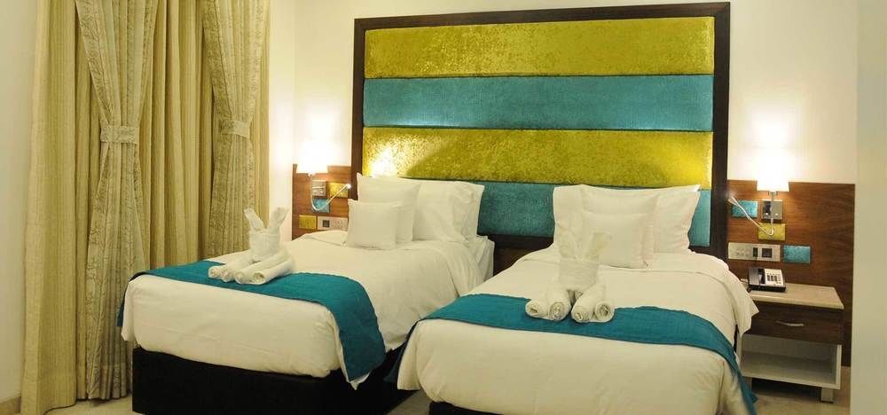 La Woods Hotel Chennai Extérieur photo
